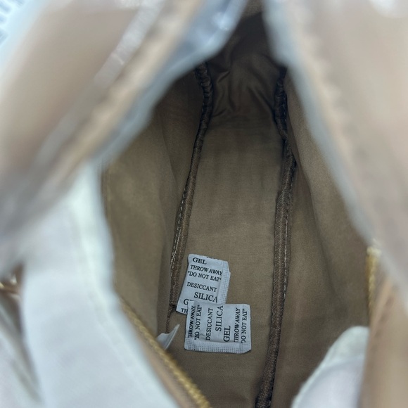 Valentino Orlandi East West Handbag NWT MSRP $199 - Picture 6 of 8